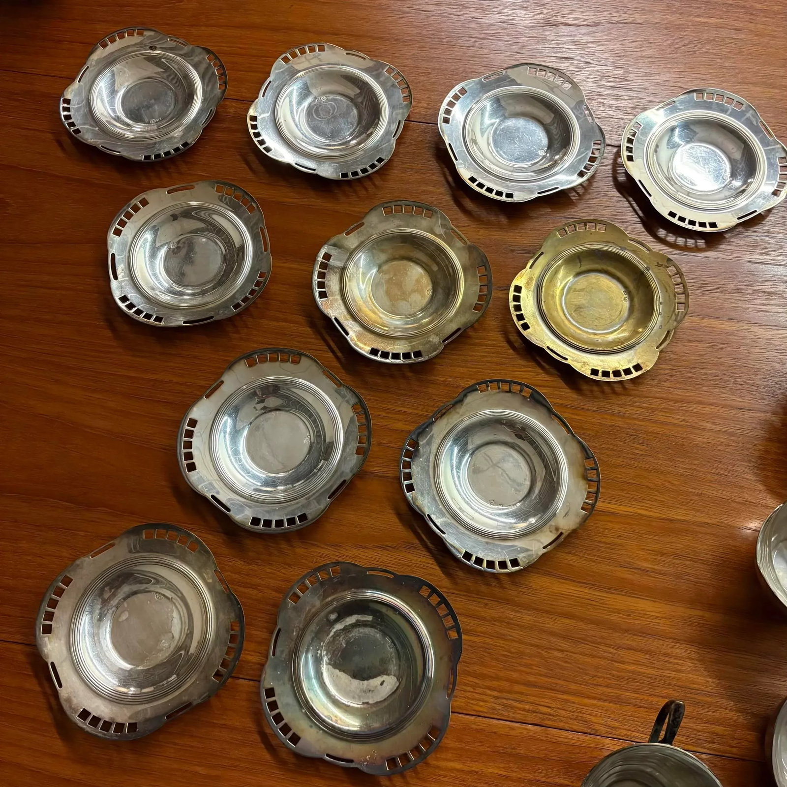 Argentor Vienna Silver Plate Cups and Saucers, Attributed to Josef Ofner 13 Cups, 11 Saucers, 3 Glas - 10