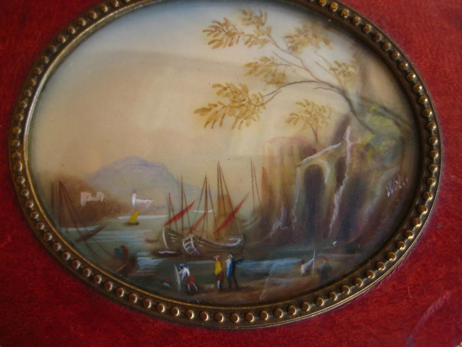 Mid 20th Century Leather Italian Jewelry Box With a Miniature Painting - 4
