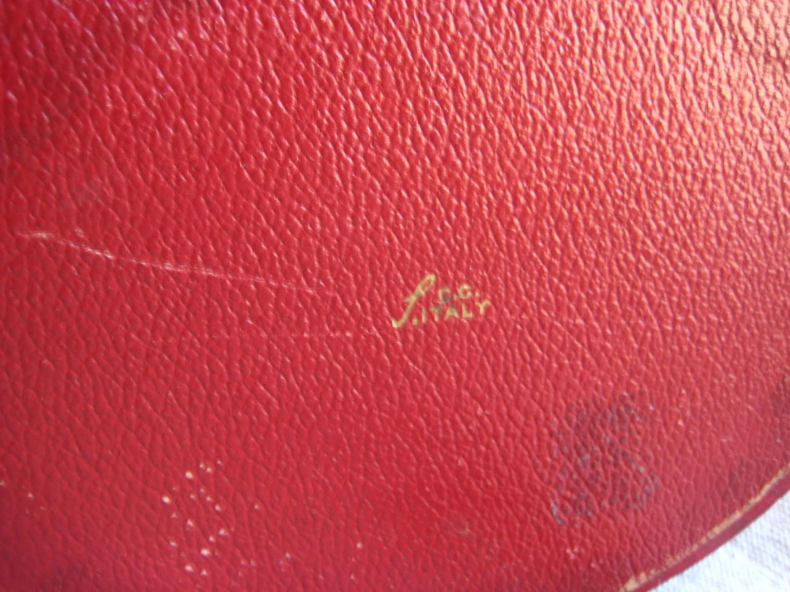 Mid 20th Century Leather Italian Jewelry Box With a Miniature Painting - 7