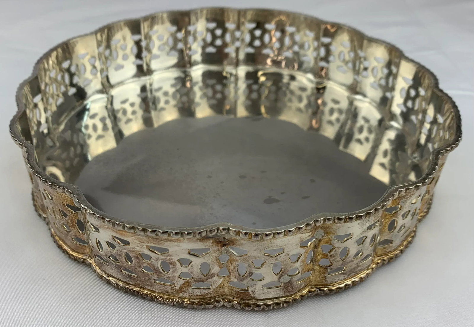 1960s Silverplate Circular Serving Bowl - 2