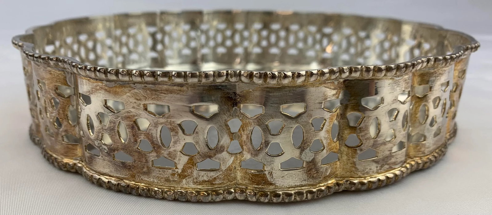 1960s Silverplate Circular Serving Bowl - 4