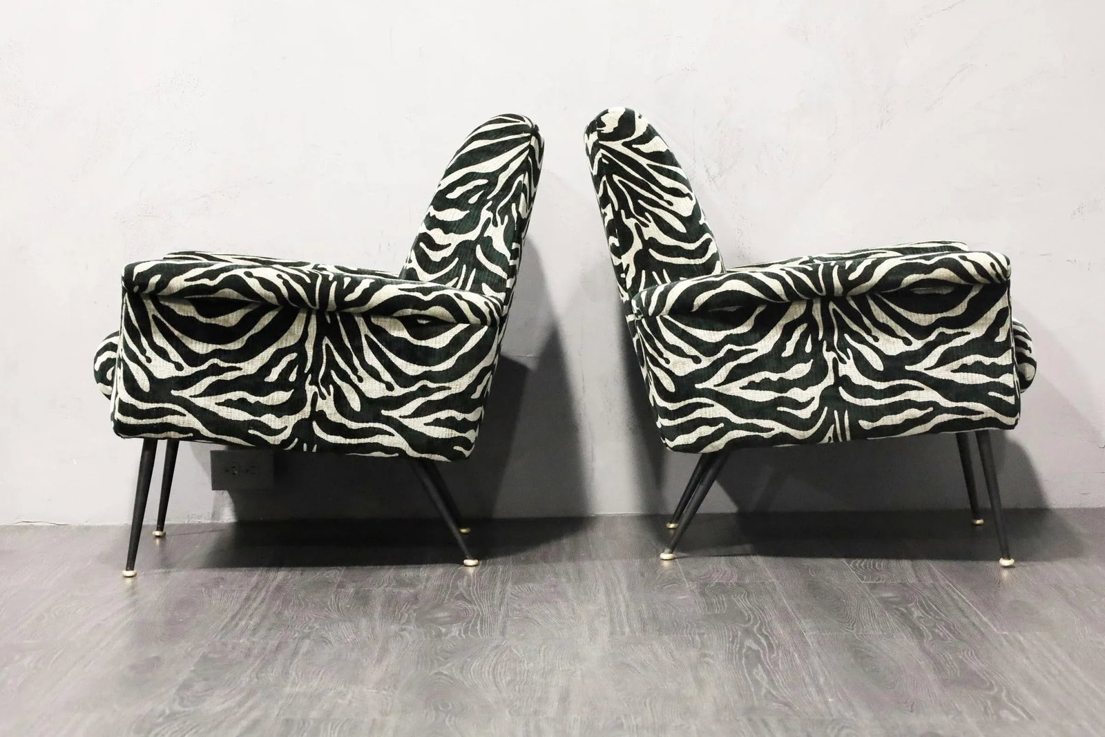Mid 20th Century Pair of French Lounge Chairs in New Upholstery - 3