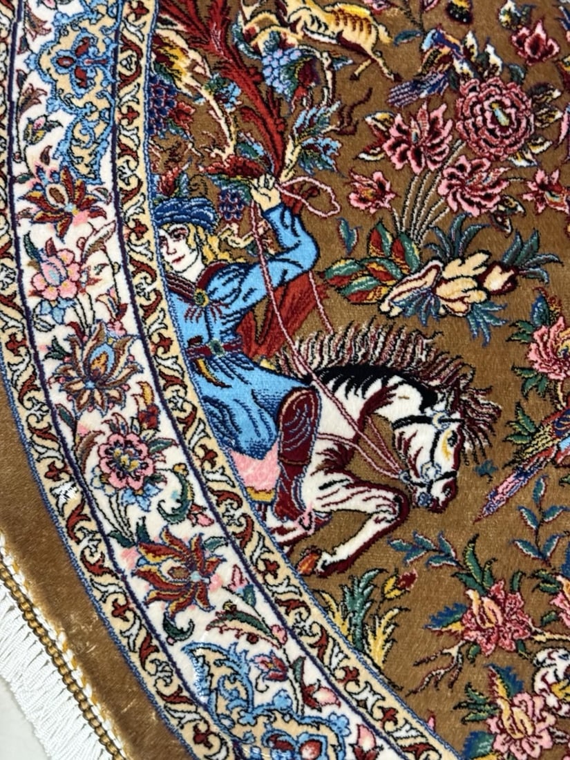 Exquisite Silk Round Rug With Imperial Hunting Scene Carpet - 9