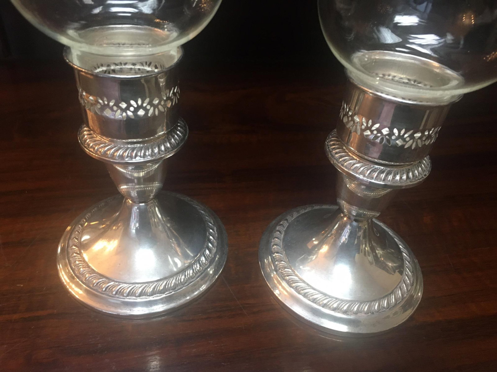 Gorham Sterling Silver Weighted Gadrooned Candleholder Pair W/ Glass Hurricanes - 3