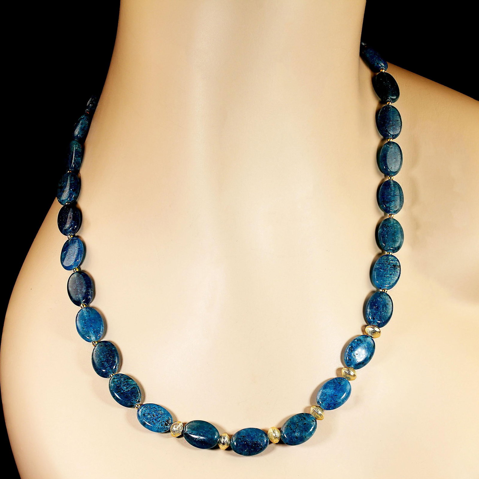 Ajd 19 Inch Smooth Oval Tablets of Glowing Apatite Necklace - 3