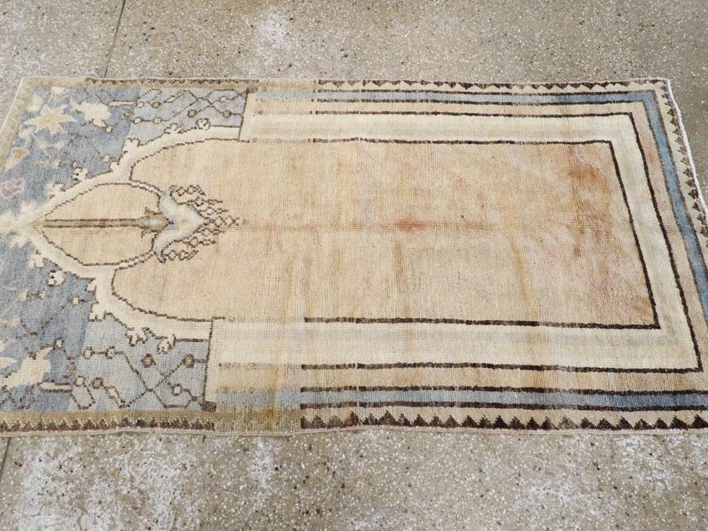 Galerie Shabab Collection Mid-20th Century Turkish Anatolian Throw Rug - 5