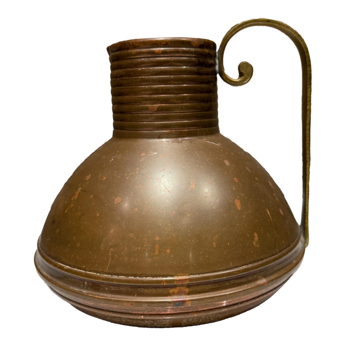 Art Deco Watering Can Manufactured by Siam Copper Pitcher: For your consideration, a vintage 1930s Art Deco watering can manufactured by SIAM USA, featuring a copper body and copper handle. The piece is noted for its Art Deco style with a spherical copper