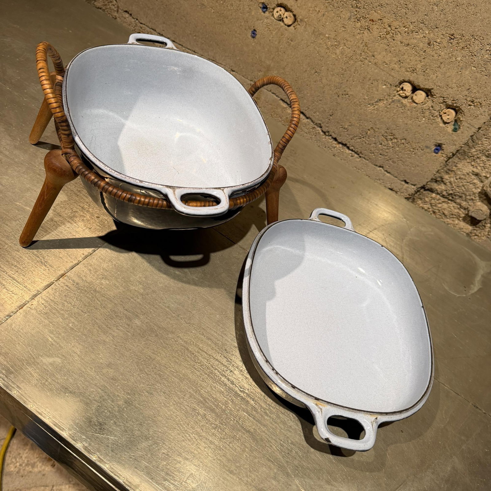 1950s Mid-Century Modern Casserole Dish and Stand From the Anker-Line Range - 13