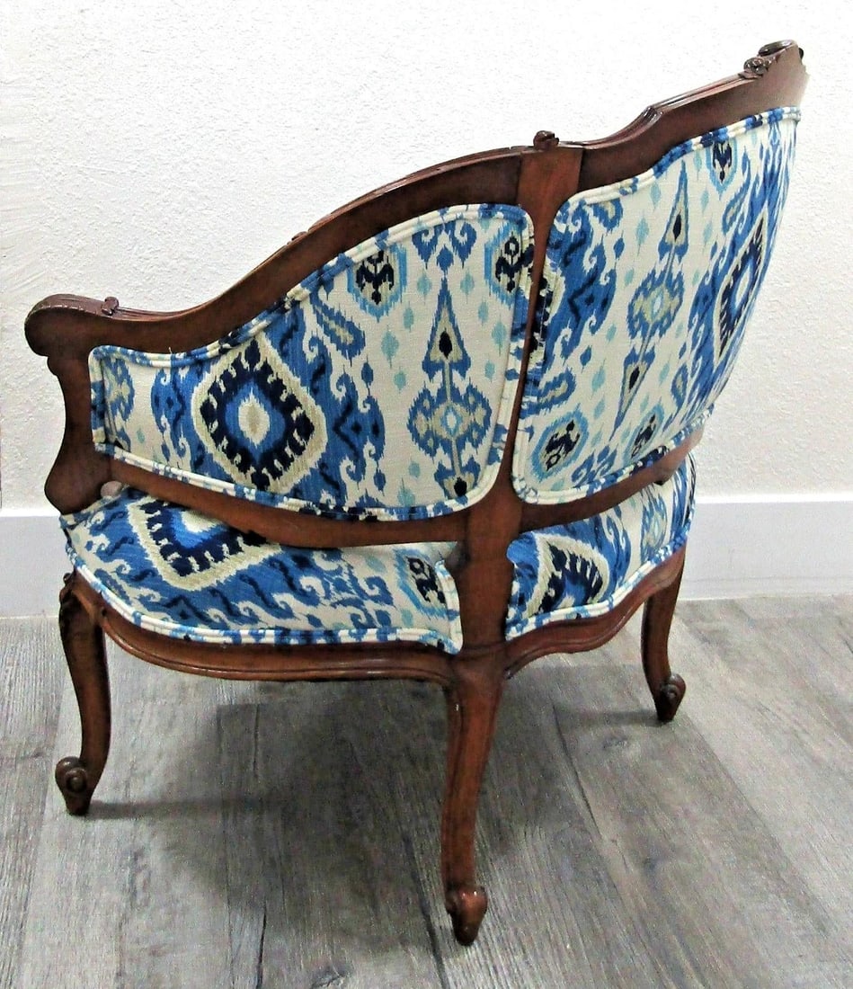 Antique French Louis XV Carved Walnut French Bergère Armchair Ikat 18th Century - 9