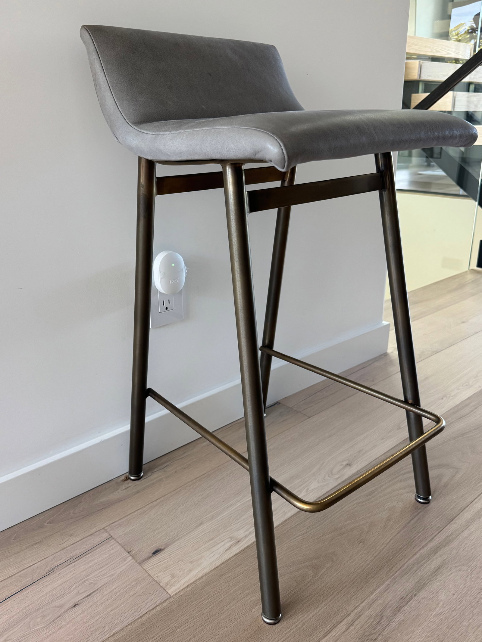 Set of 3 Thomas Hayes Custom "Gachot" Stools in Grey Leather and Rubbed Brass - 5