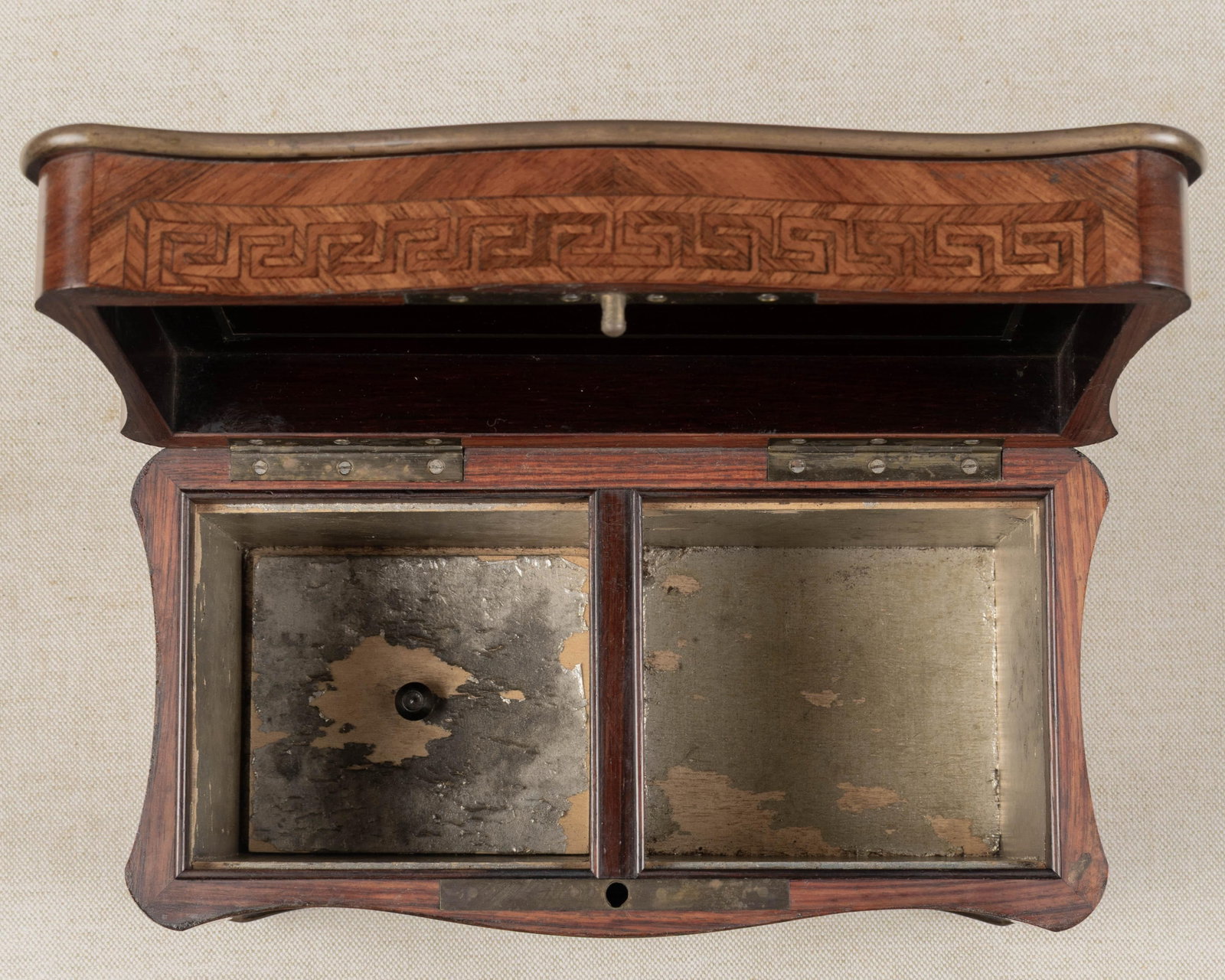 French Napoleon III Marquetry Inlaid Serpentine Form Tea Caddy Circa 1880 - 12