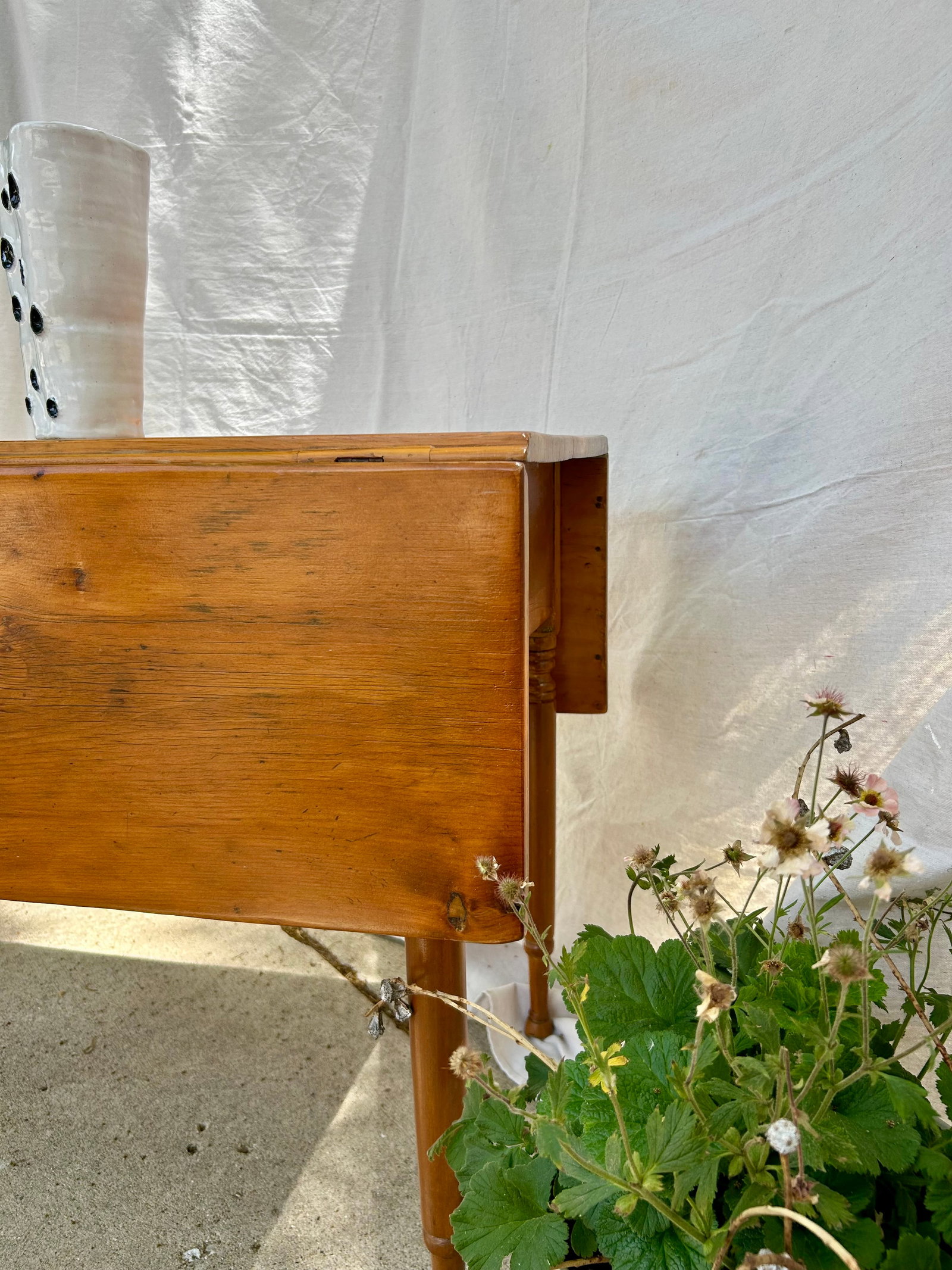 19th-Century American Country Sheraton Primitive Drop-Leaf Table - 9