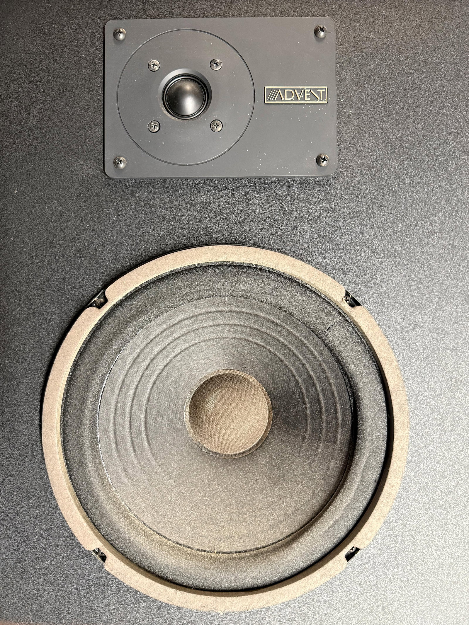 1975 Advent Legacy Floor Standing Speakers - Bullnose Corner Solid Wood Accents – Original - 13