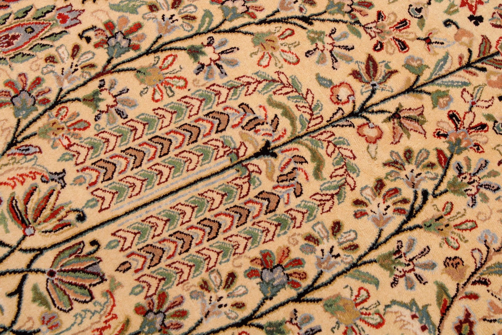 Shabby Chic 1990's Pak-Persian Ivory/Green Wool Rug - 9'4'' X 13'6'' - 2