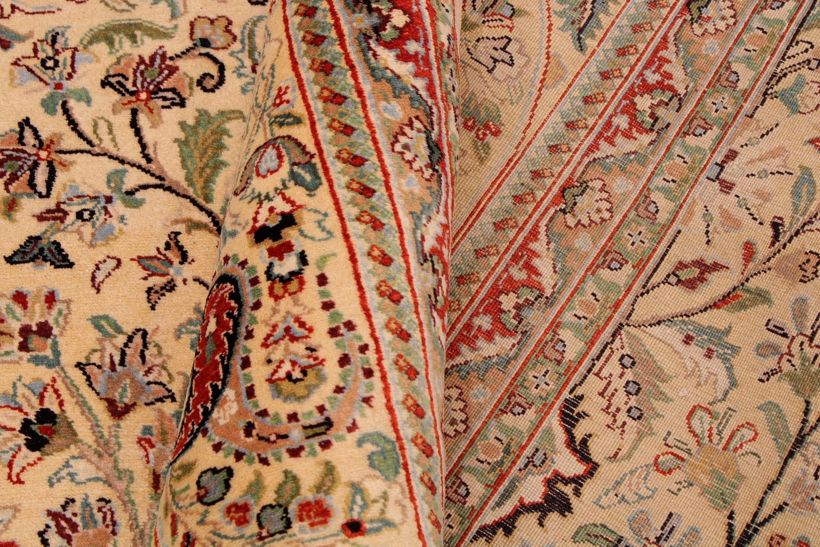 Shabby Chic 1990's Pak-Persian Ivory/Green Wool Rug - 9'4'' X 13'6'' - 7