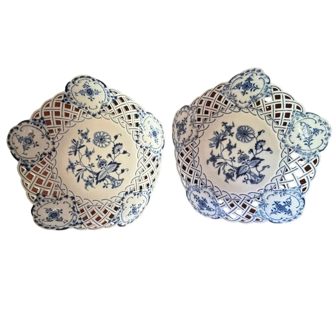 Two Antique Meissen Blue Onion reticulated serving dishes with crossed swords hallmark - 14