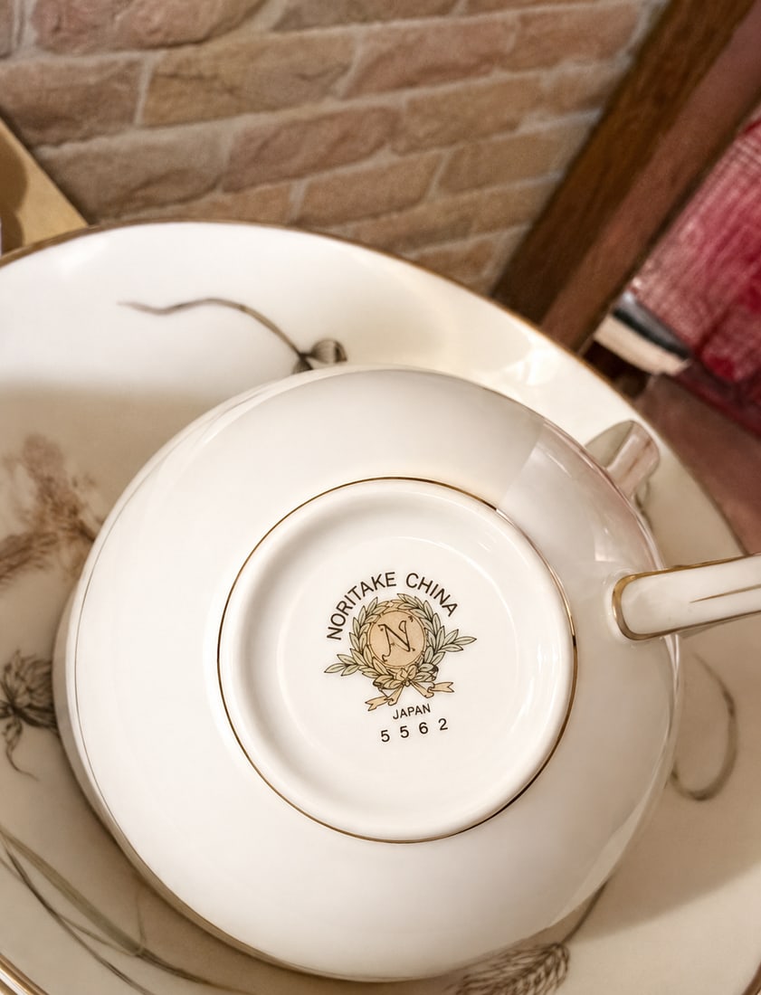 Vintage Noritake Janan 5562 China Set Service for 12 Japan 83 Pieces Platinum Trim - 2