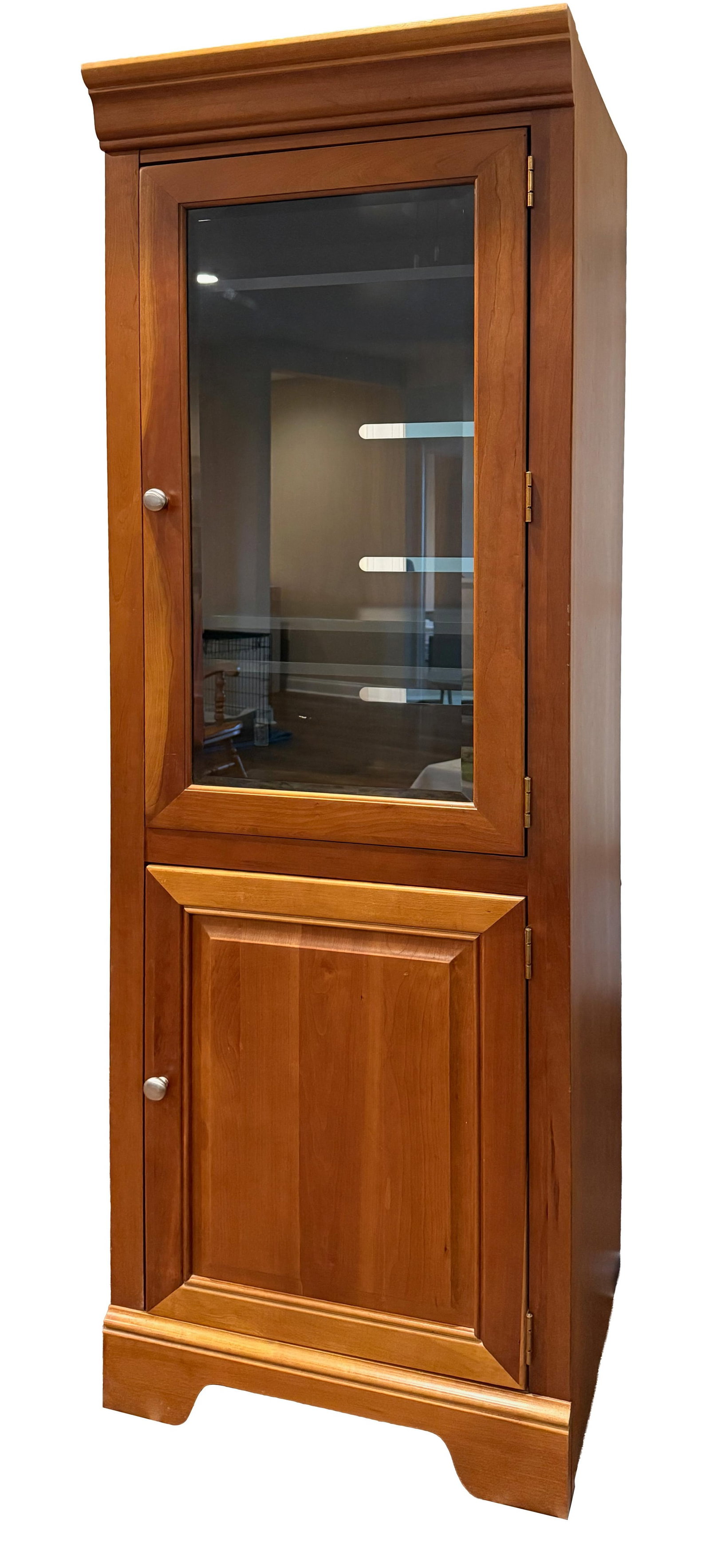 1990s Stanley Furniture Glass Door Media / Entertainment Cabinet - Model 0001, - 4