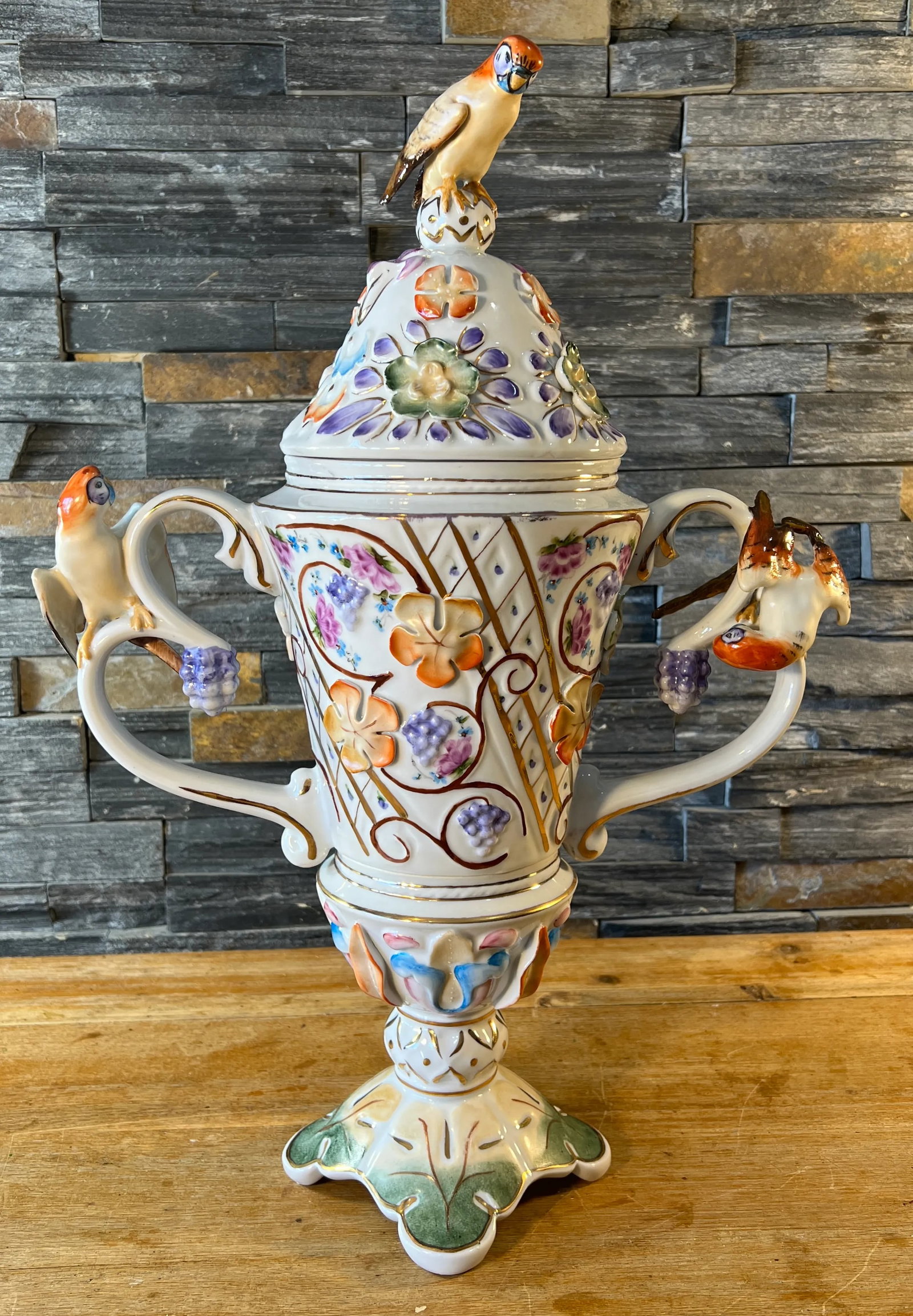 Vintage Porfin Cluj-Napoca, Romania Majolica Urn With Three Figural Parakeets - 2