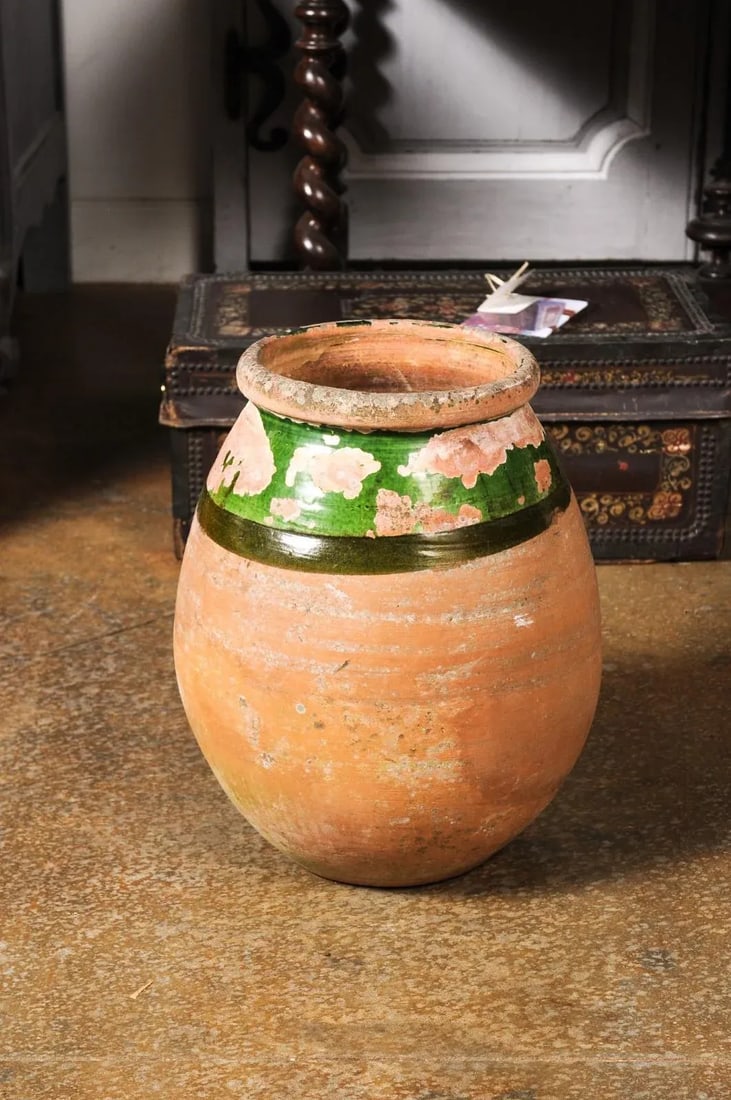 French Provincial Biot Jar with Green Glaze and Rustic Character, 20th Century - 10