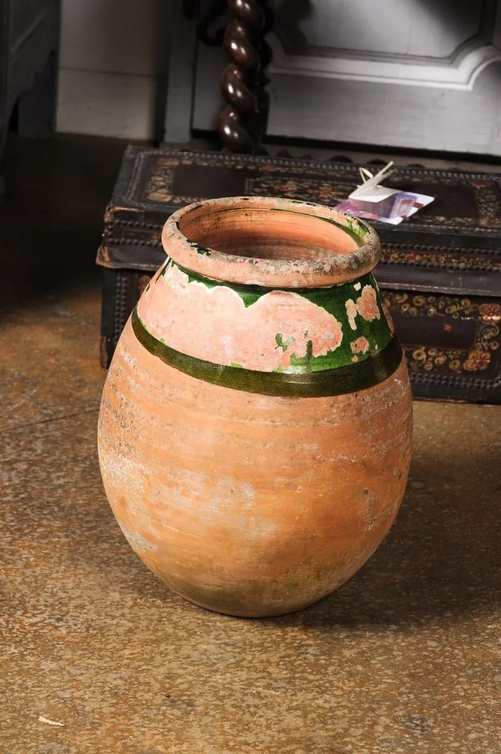 French Provincial Biot Jar with Green Glaze and Rustic Character, 20th Century - 11