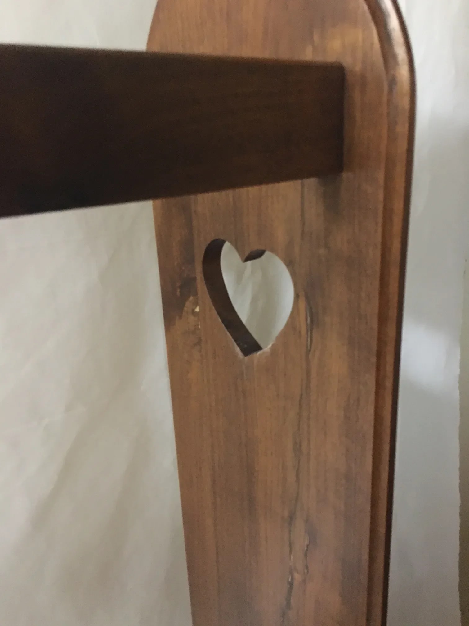 Early American Style Walnut Quilt Rack With Heart Motif - 8