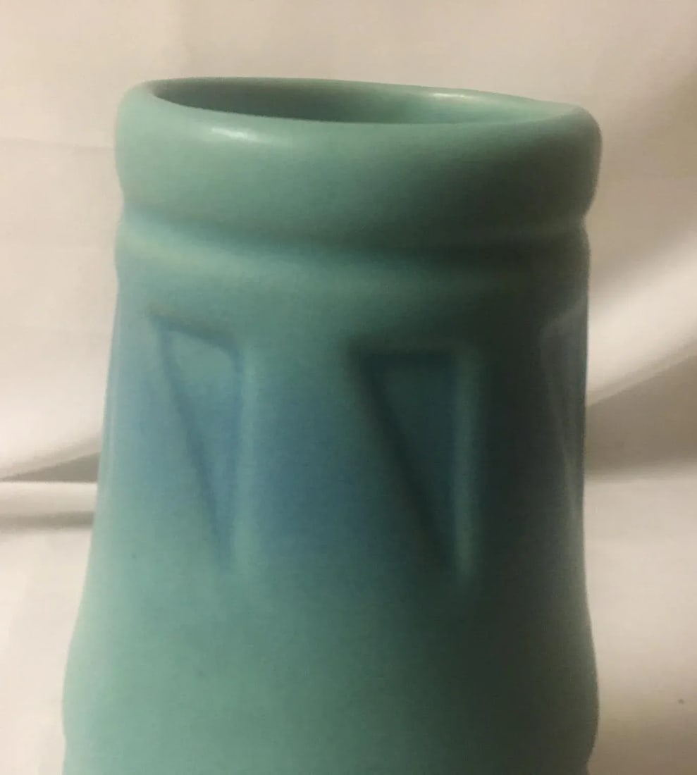 Van Briggle American Art Pottery Vase 20thc - 7