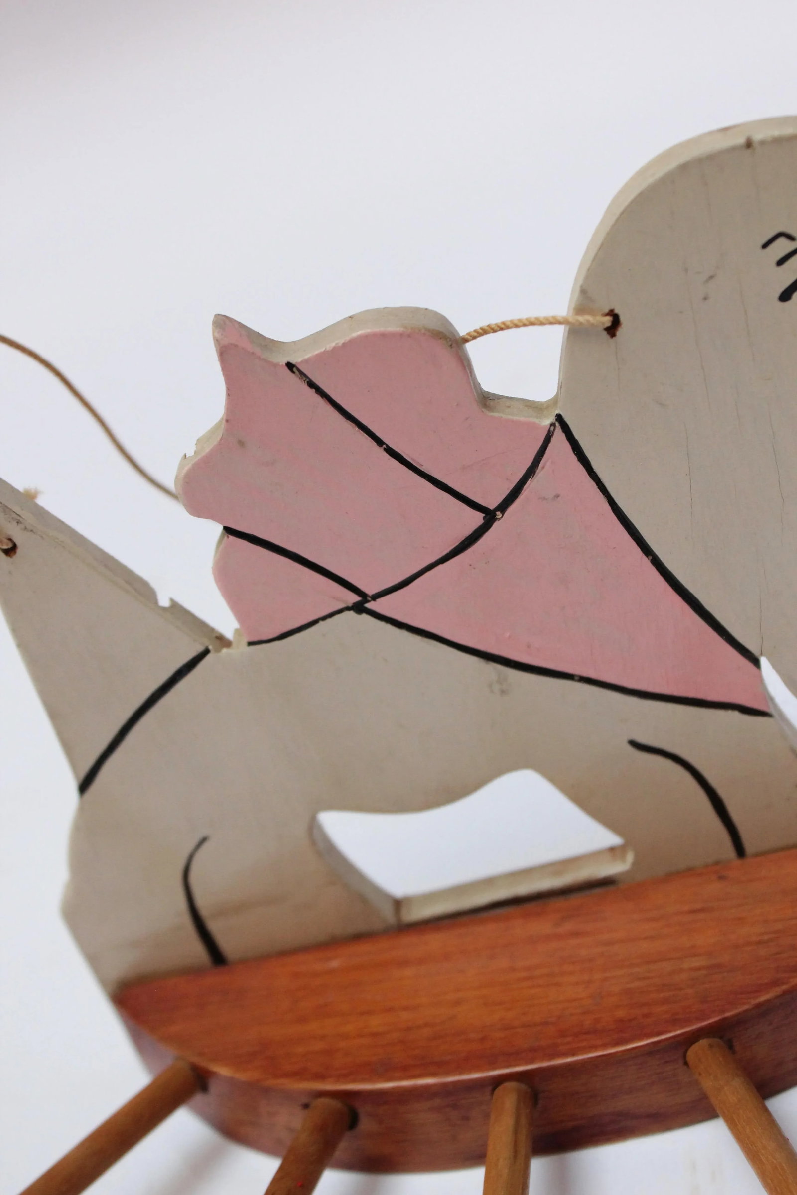 Folk Art Hand-Carved and Painted Scottie Dog Washcloth / Key Rack - 9