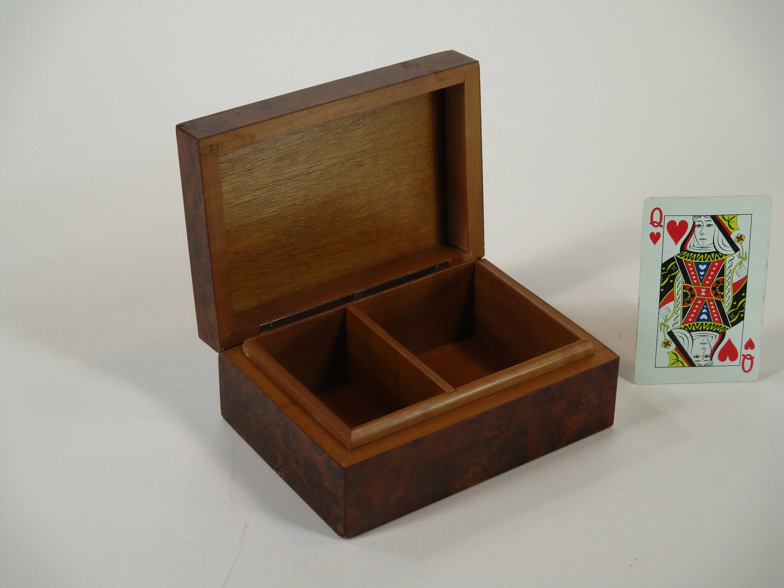 Antique Italian Grand Tour Souvenir Box with Burl Wood Inlay, Sorrento Italy - 3