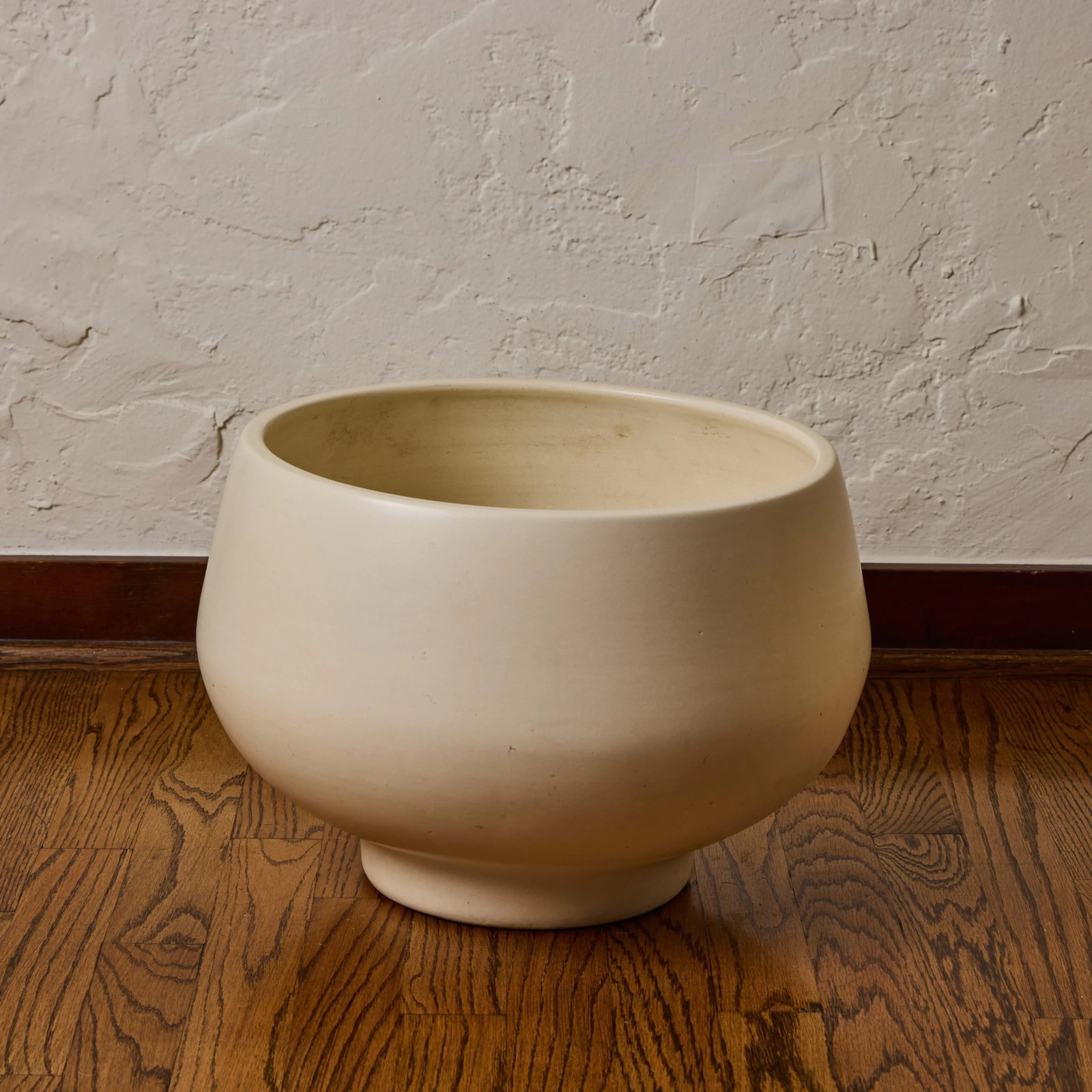 Gainey Matte Glazed Ceramic Planter, Circa 2000s - 9