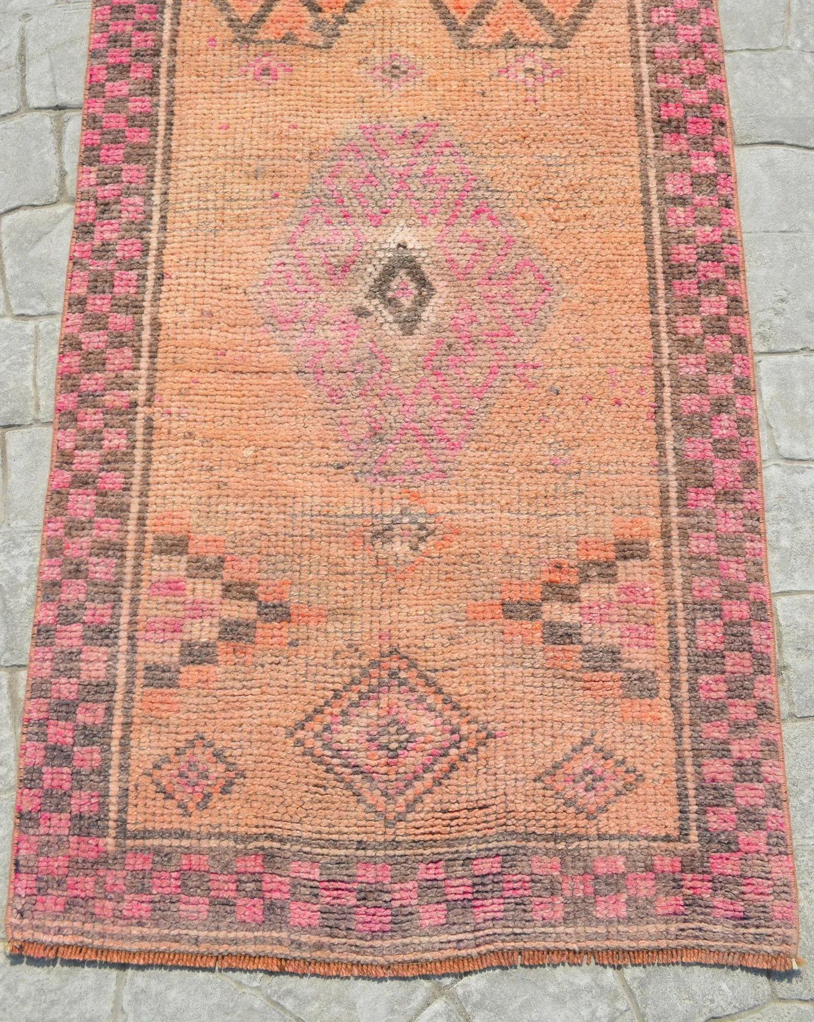 Kurdish Runner Herki Rug. Hand-Knotted Tribal Pink Hallway Rug - 2"²6"³ × 13"² - 8