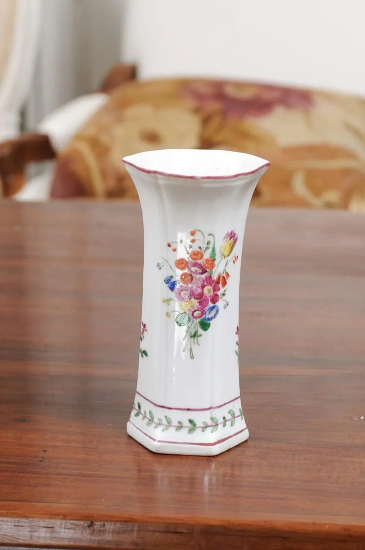 1805 Italian Porcelain Vases with Colorful Painted Floral Motifs - A Pair - 10