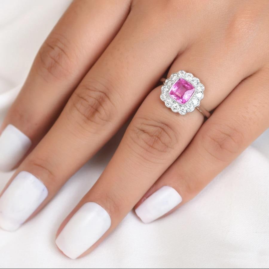 Natural 2.29 cts pink sapphire & 0.81 cts diamond ring in 18k gold - 9