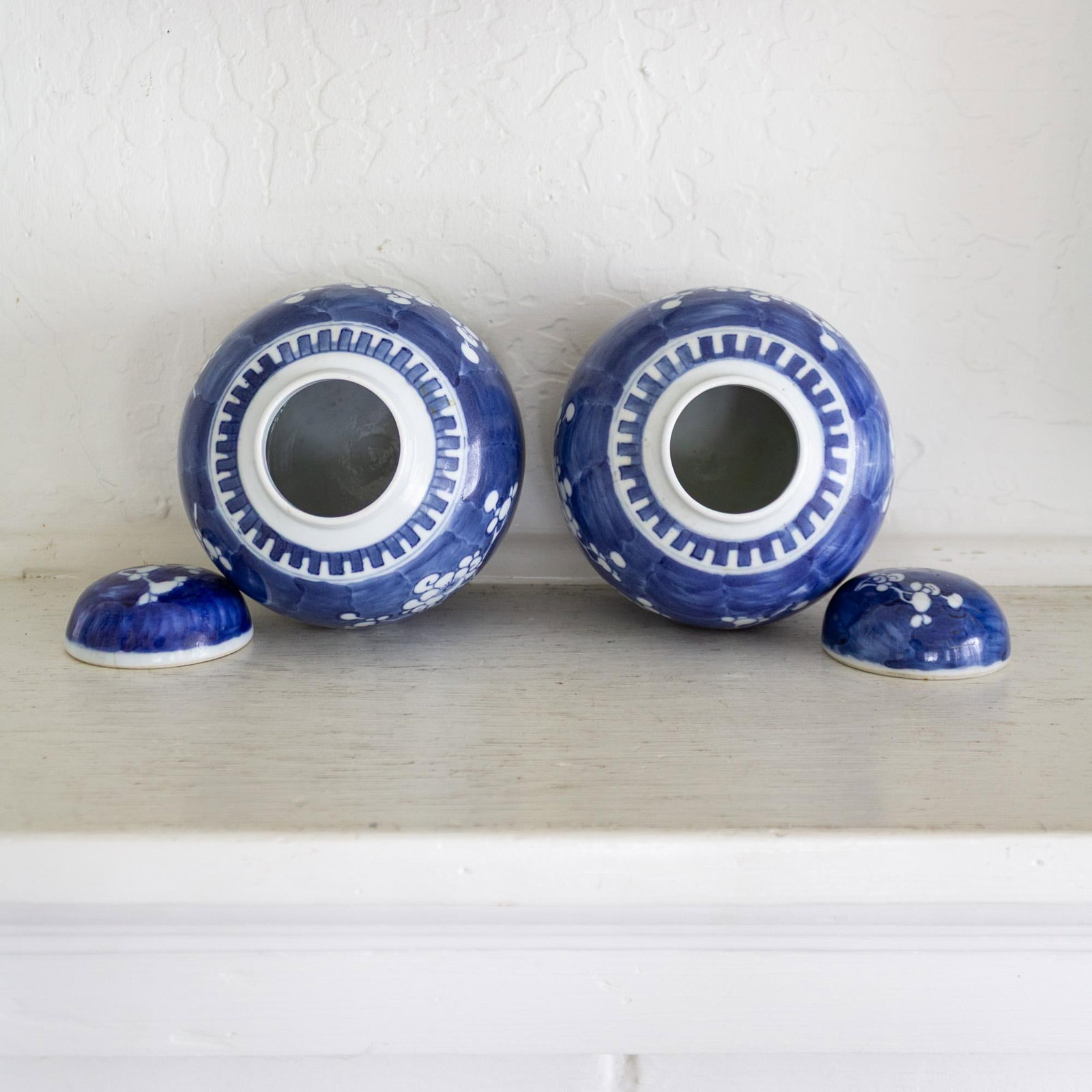 Pair of Blue and White Chinese Chinoiserie Prunus Blossom Lidded Ginger Jars - 11