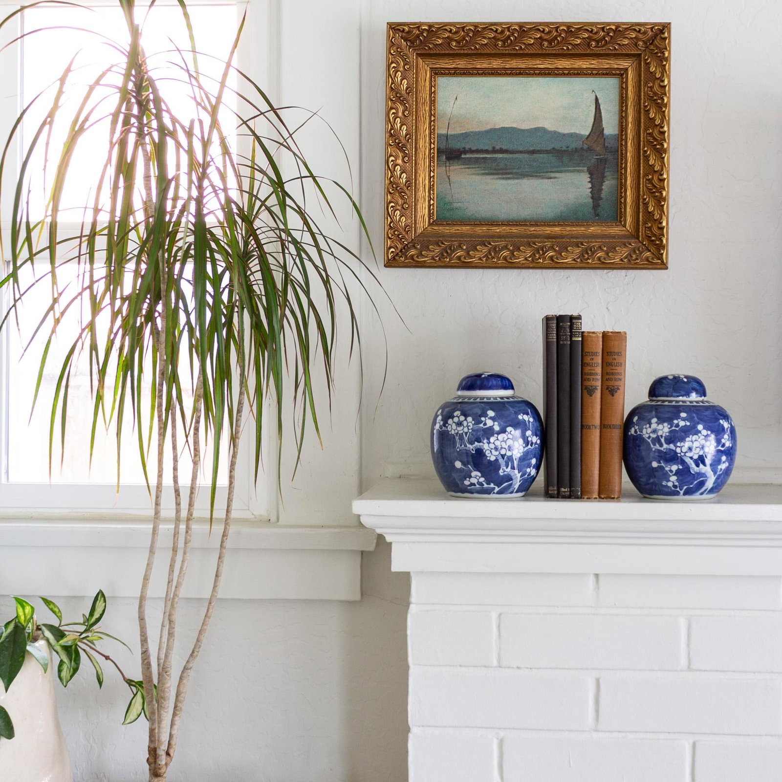 Pair of Blue and White Chinese Chinoiserie Prunus Blossom Lidded Ginger Jars - 2