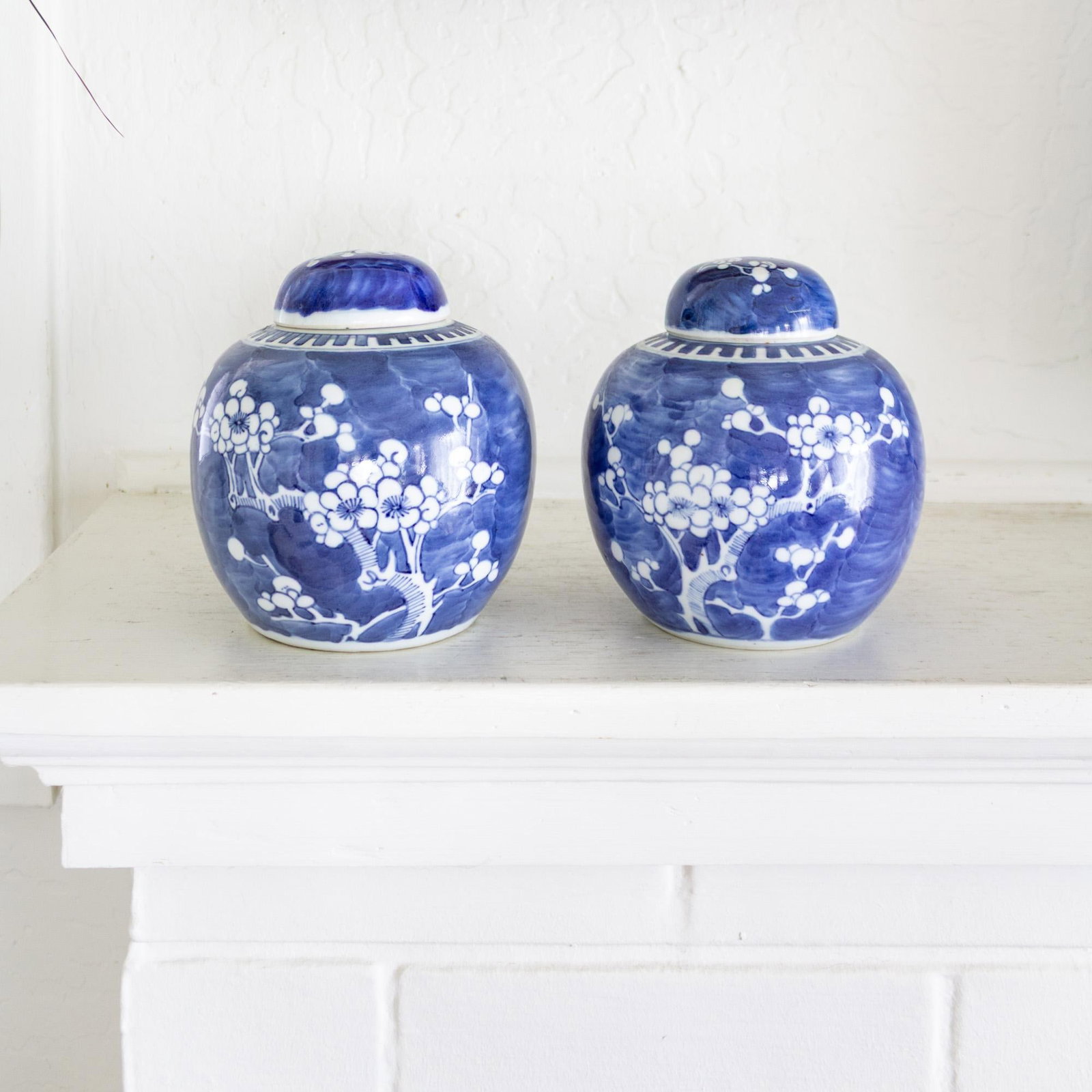 Pair of Blue and White Chinese Chinoiserie Prunus Blossom Lidded Ginger Jars - 8