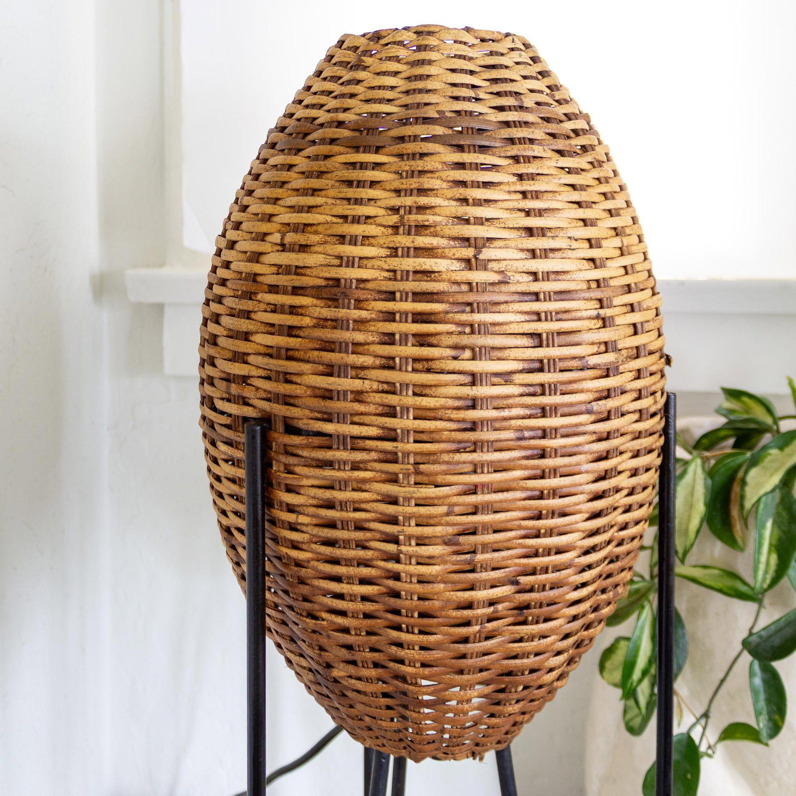 Paul Mayen Rattan Wicker Beehive Lamp on Hairpin Legs 1965 - 13