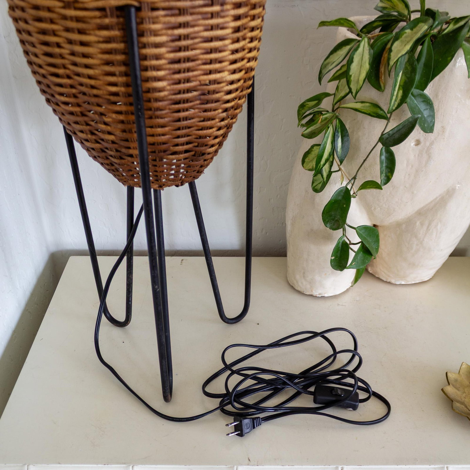 Paul Mayen Rattan Wicker Beehive Lamp on Hairpin Legs 1965 - 15