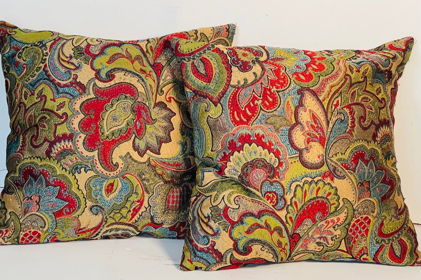 Gorgeous Pair of Colourful Brocade Pillows Fortuny Style - 2