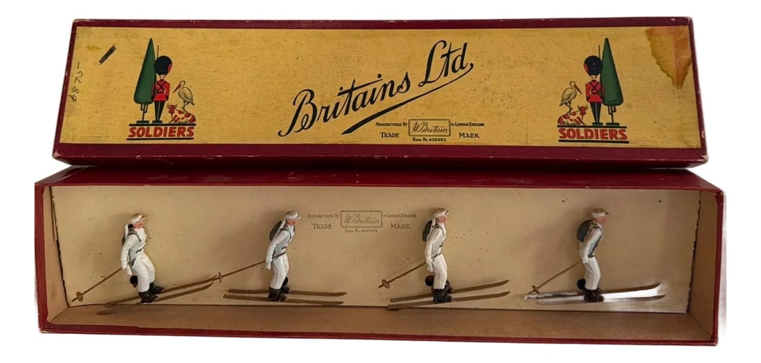Vintage Britains Ltd Four Skiing Toy Soldiers No. 2017 (1 of 6)