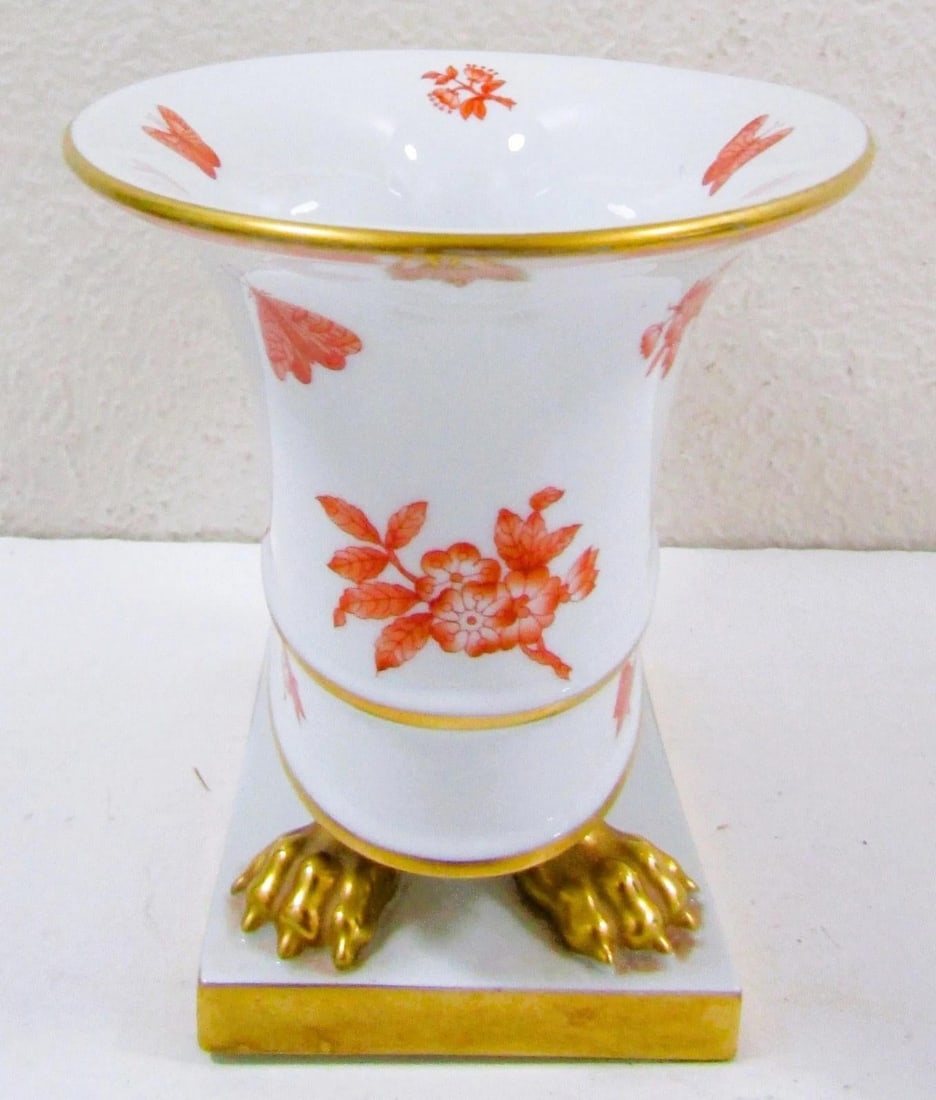 1940s Herend Porcelain Claw Footed Hand Painted Chinese Bouquet Rust Apponyi Orange Vase - 4
