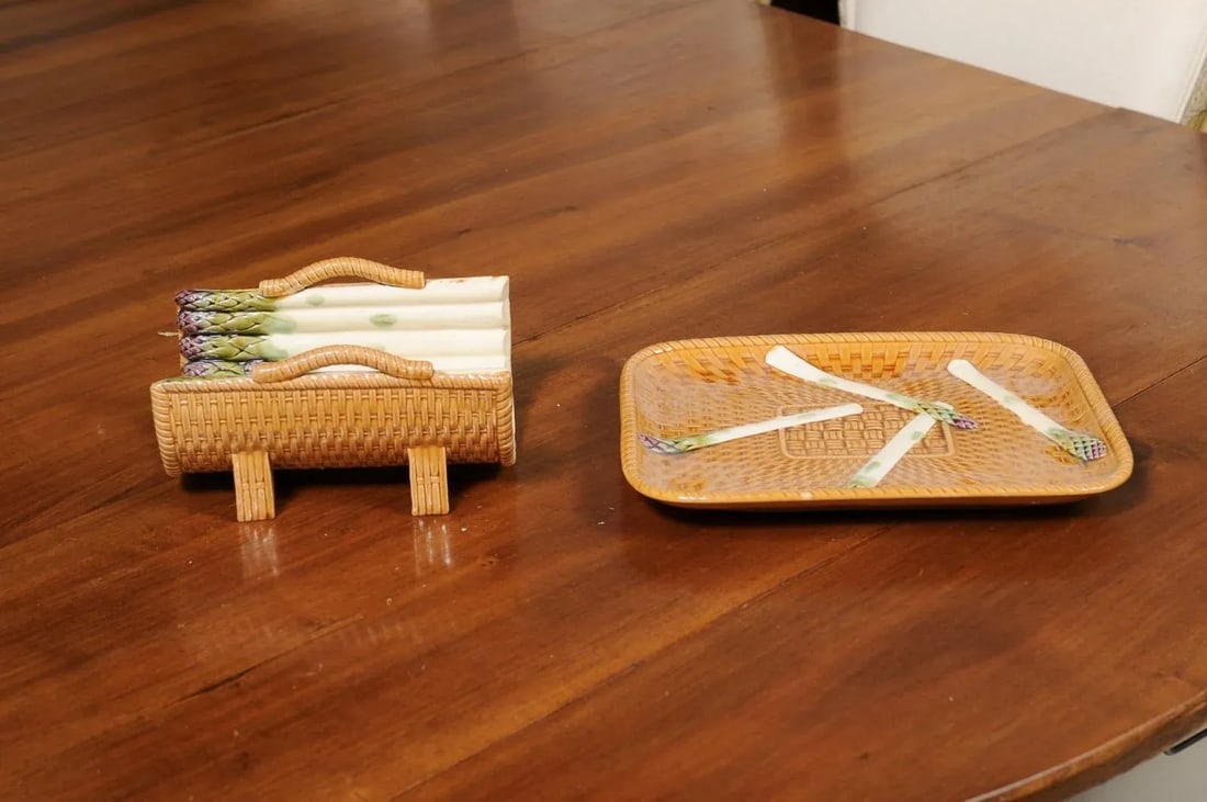 French 19th Century Majolica Asparagus Tray with Cradle and Wicker Motif - 10