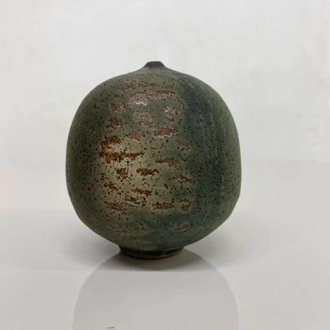 1970s Green Art Pottery Style Rose Cabat Feelie Vase California - 8