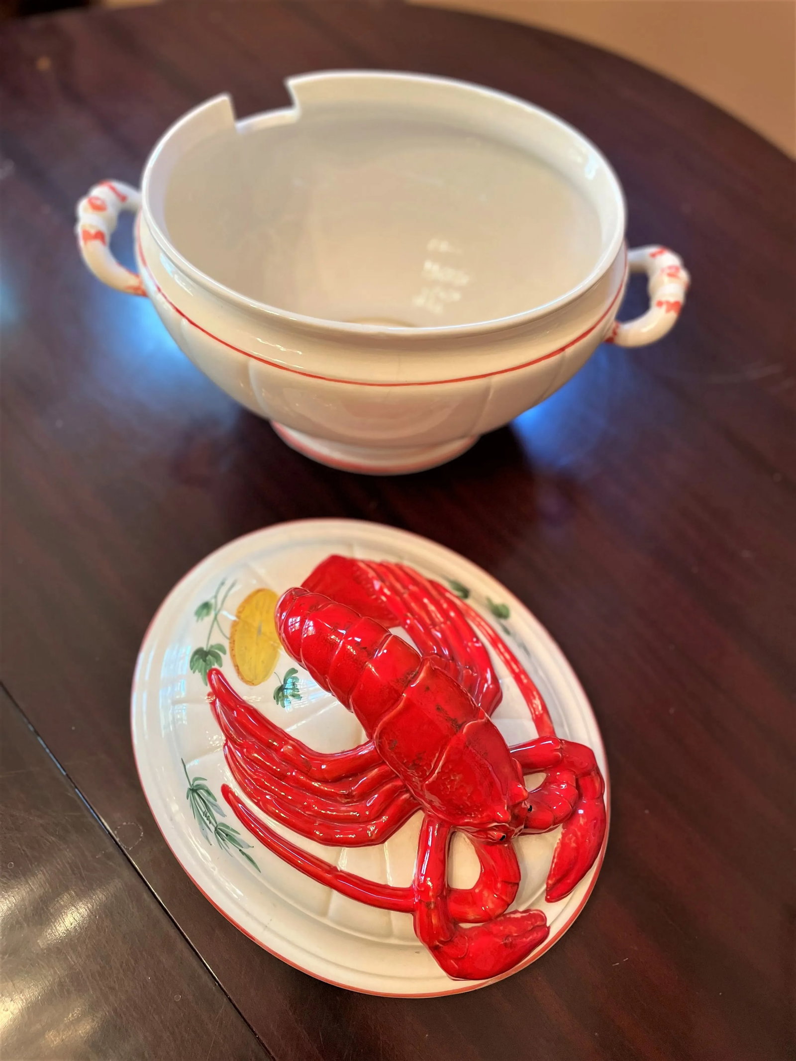 Mid-Century Large Ceramic Lobster-Topped Italian Soup Tureen - 8