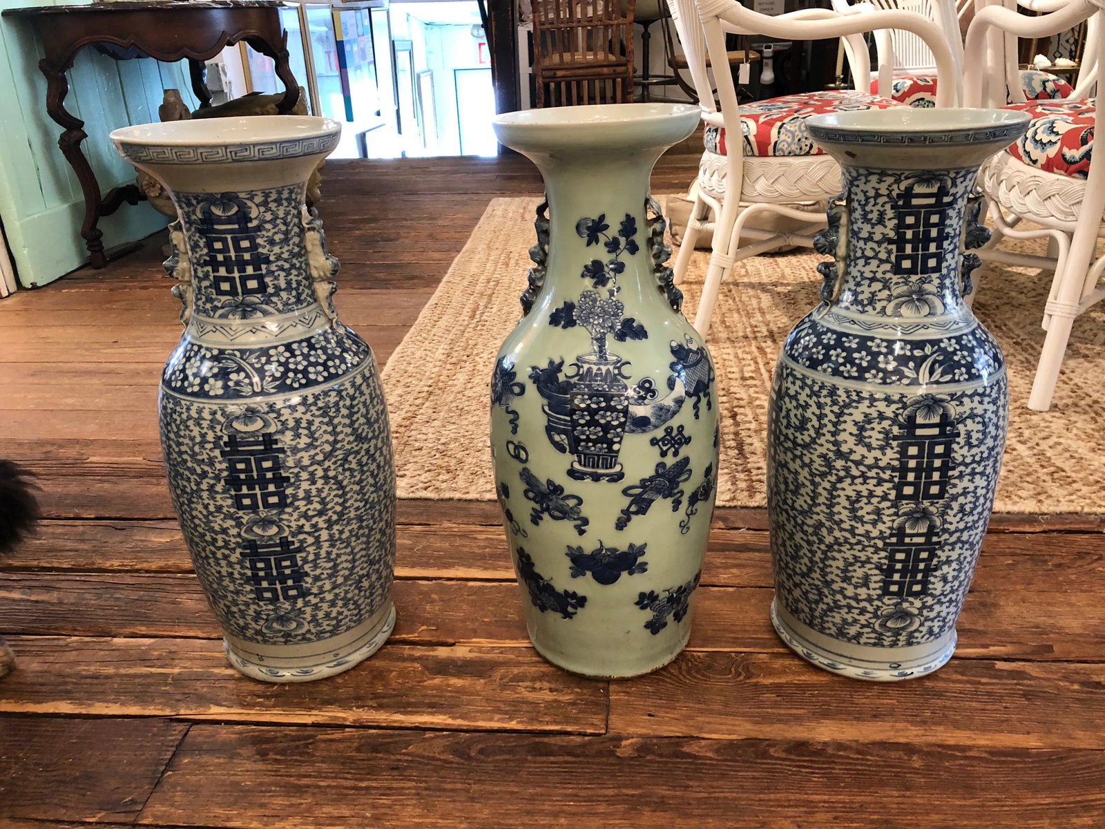 Large Collection of Blue & White Chinese Vases -Set of 3 - 13