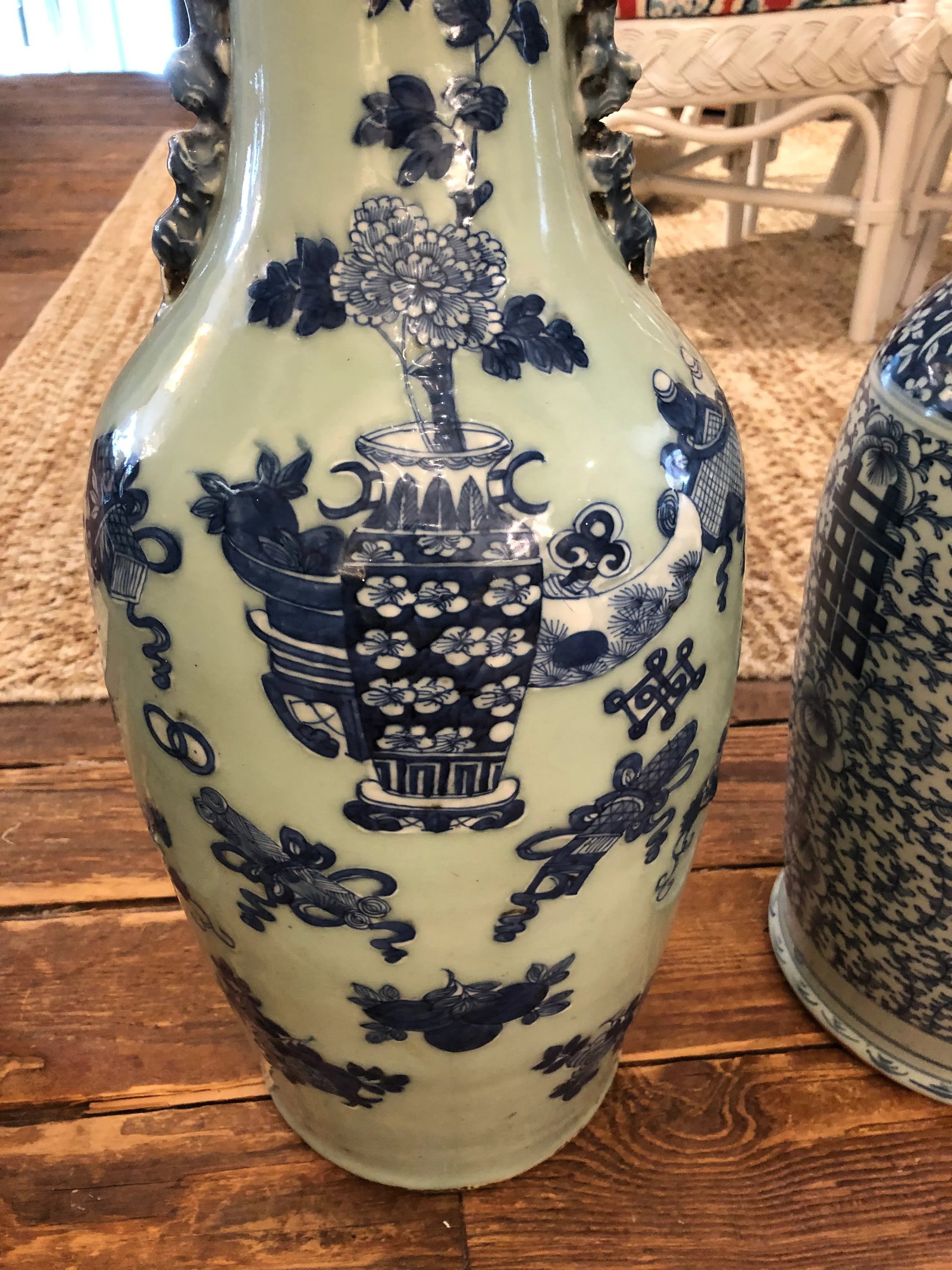 Large Collection of Blue & White Chinese Vases -Set of 3 - 4