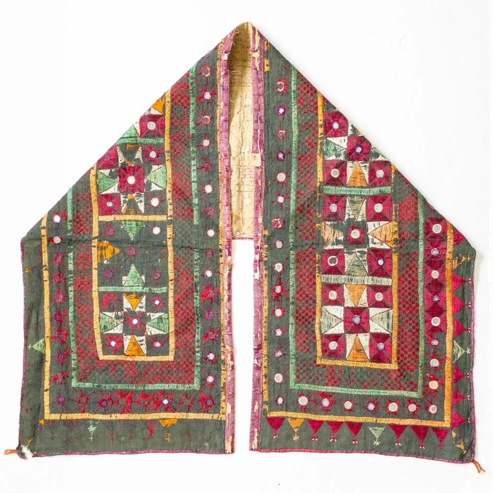 Vintage Indian Toran Embroidered Textile With Mirrors - 3