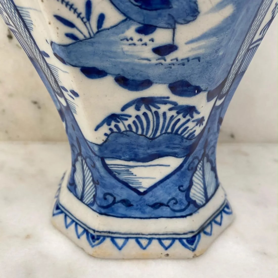 18th Century Dutch Delft Blue and White Earthenware Vase With Top - 7