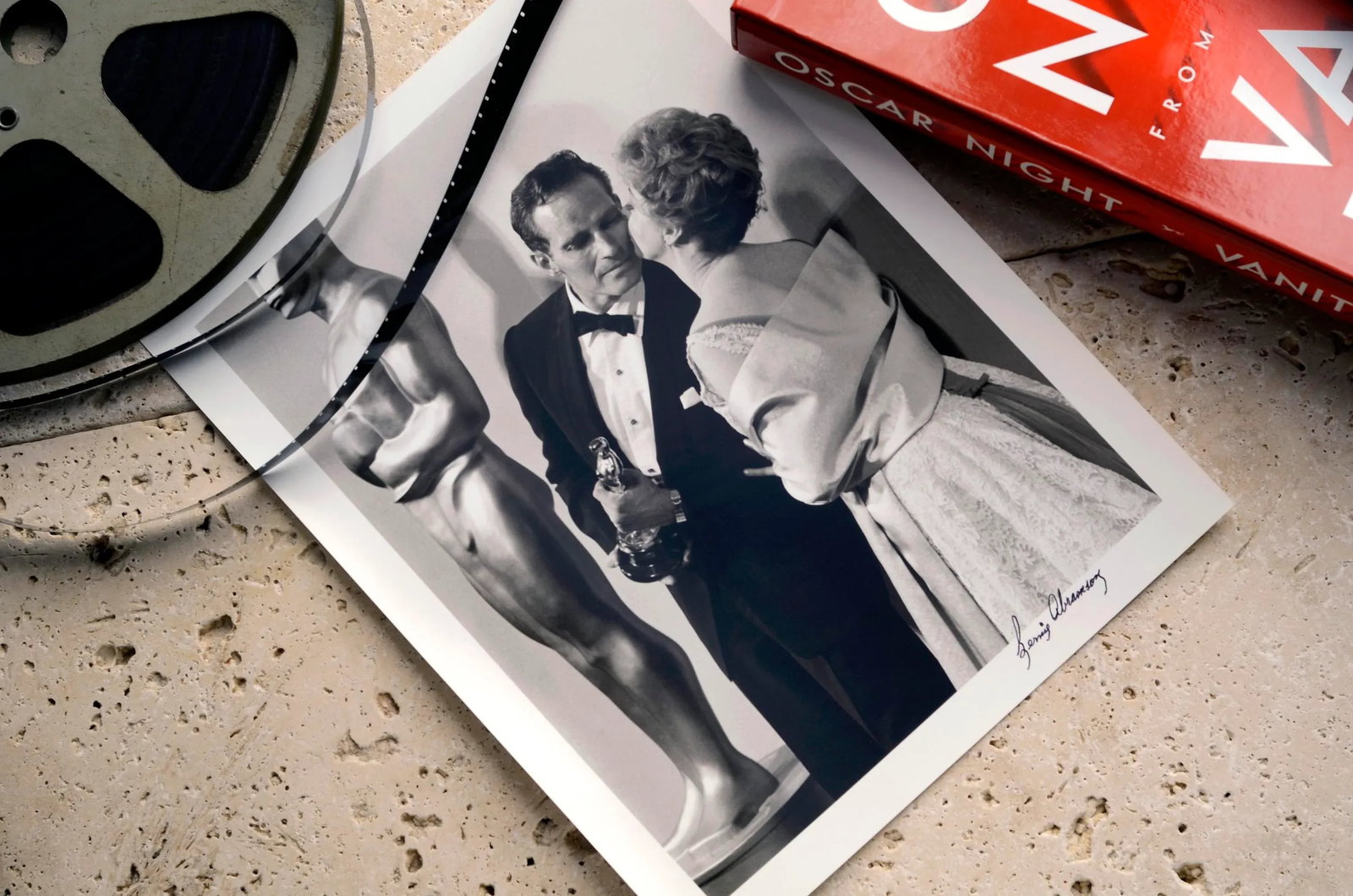 Charlton Heston and Susan Hayward at "The 32nd Annual Academy Awards" 1960 - 3
