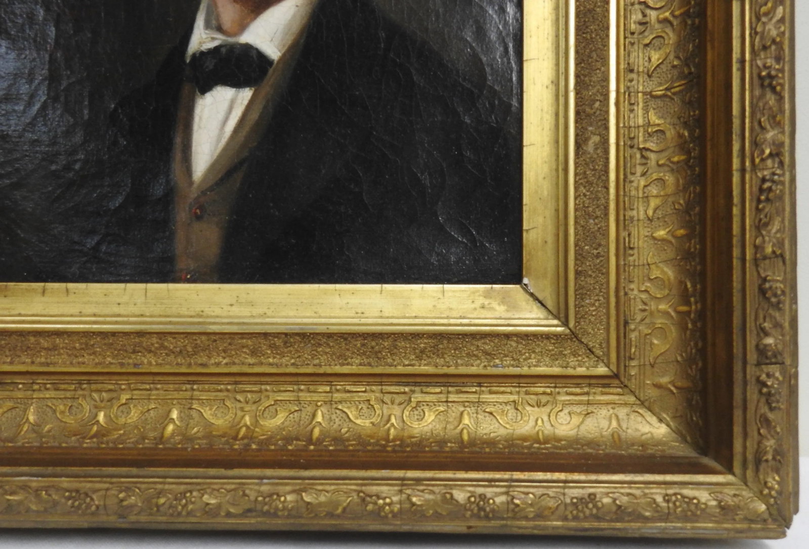 19th Century Victorian Oil on Canvas Portrait of Young Man in Gilt Frame - 4